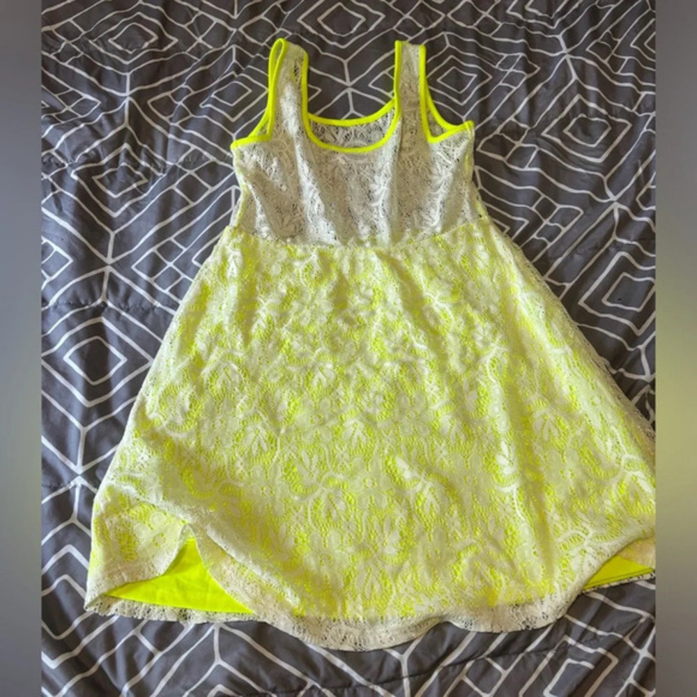 BOBBIE BROOKS LARGE YELLOW DRESS WITH WHITE large